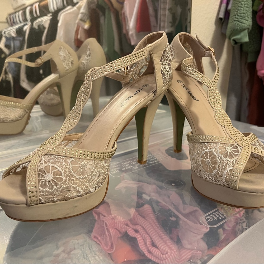 TOP Moda heels